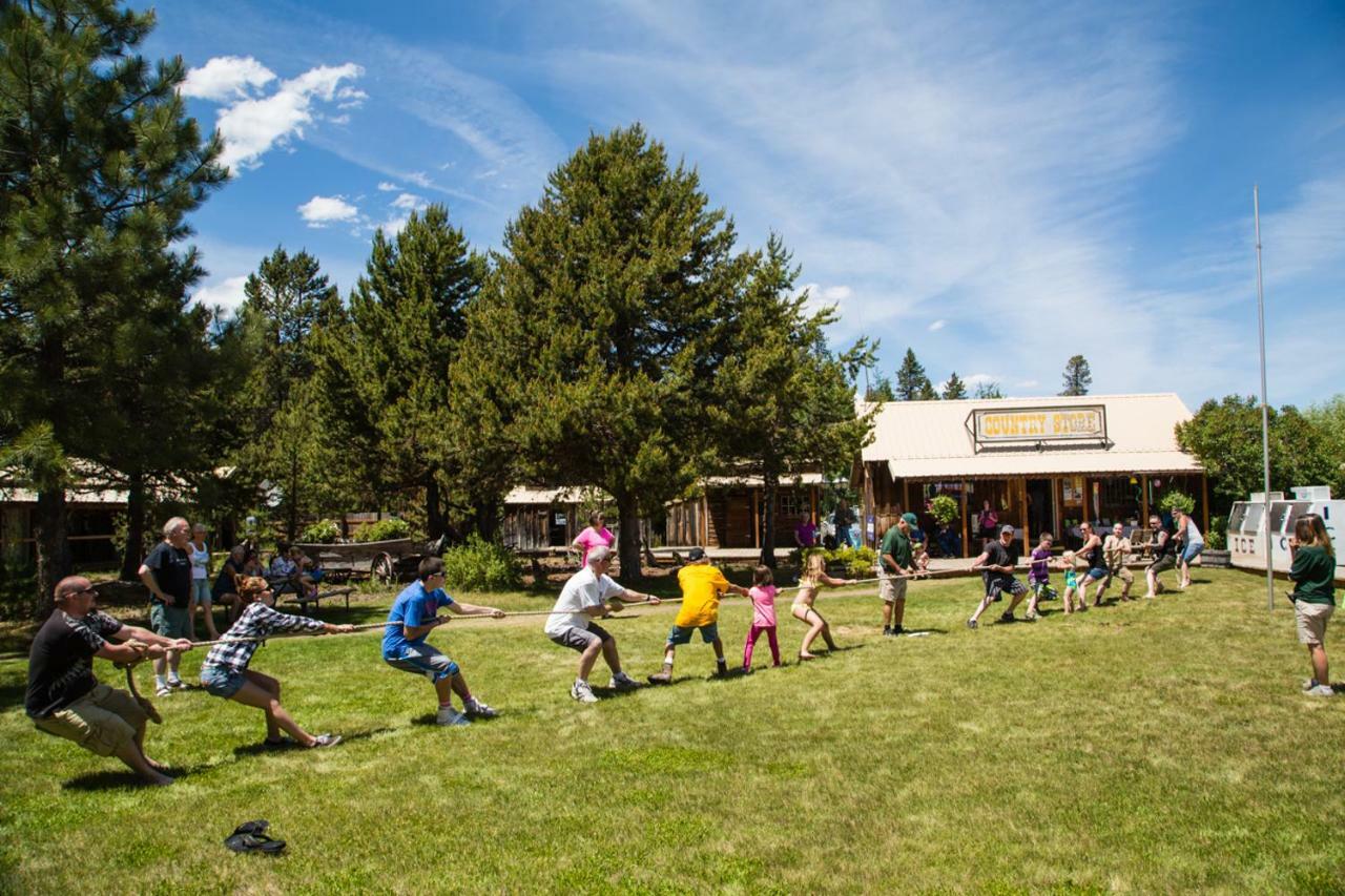 Bend-Sunriver Camping Resort Two-Bedroom Cabin 7 外观 照片